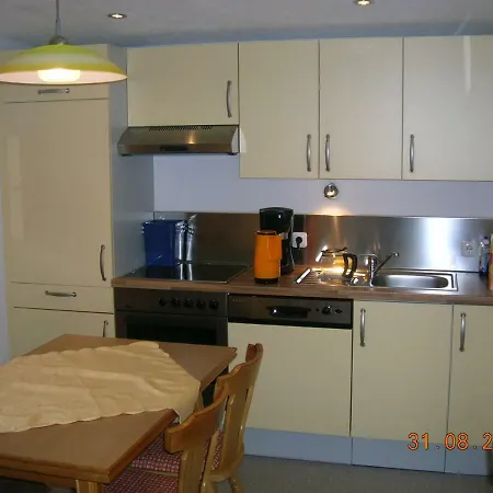 Apartment Haus Wiestner Fam Gstrein See